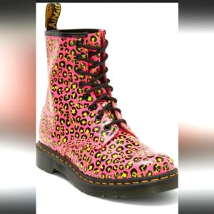 1460 Water-Repellent Leather Boot